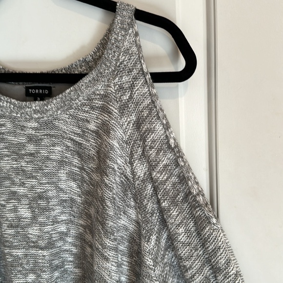 Torrid 3X long sleeve sweater plus size cold shoulder sheer blouse - Picture 4 of 10